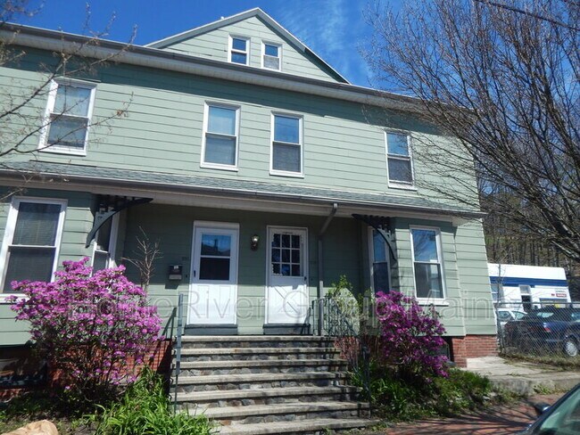 Building Photo - 219 Valley St
