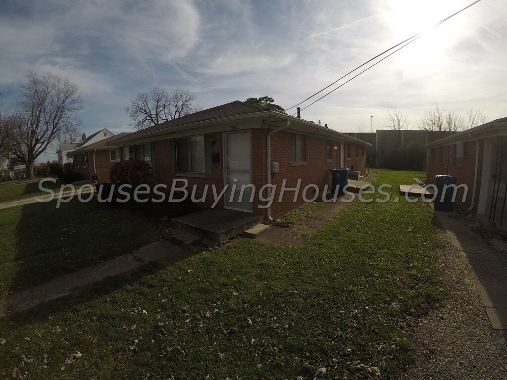 Primary Photo - 5869 W Morris St
