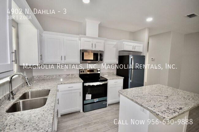 Foto del edificio - 4902 N. Dahlia-3