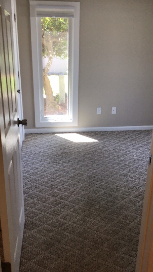 Building Photo - 1 Bedroom Condo in the Desirable Cobblesto...