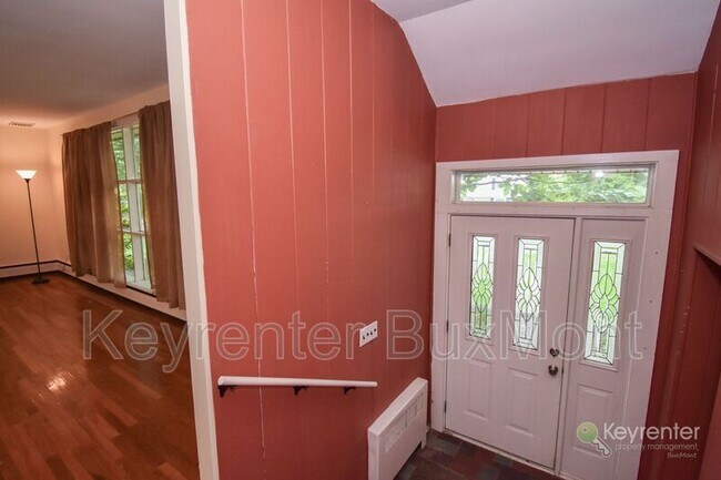 Foto del edificio - 1812 Hillcrest Road