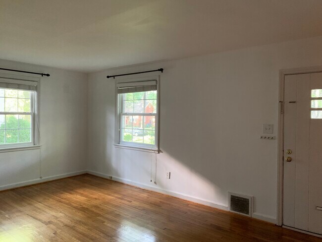 sala de estar - 4817 Park Ave