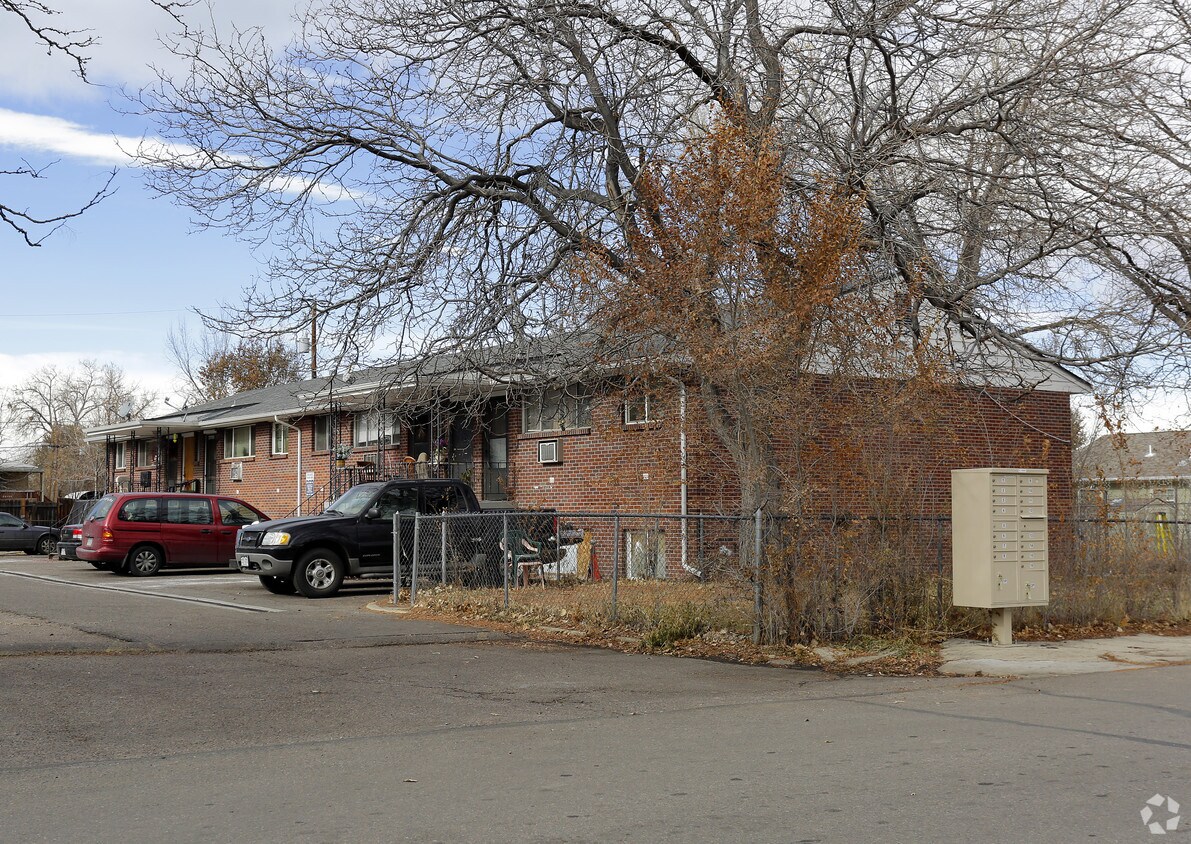 233 S Ingalls St, Lakewood, CO 80226 Apartments in Lakewood, CO