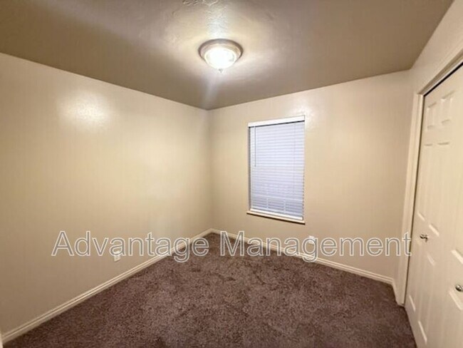 Foto del edificio - 1519 S 125 E St