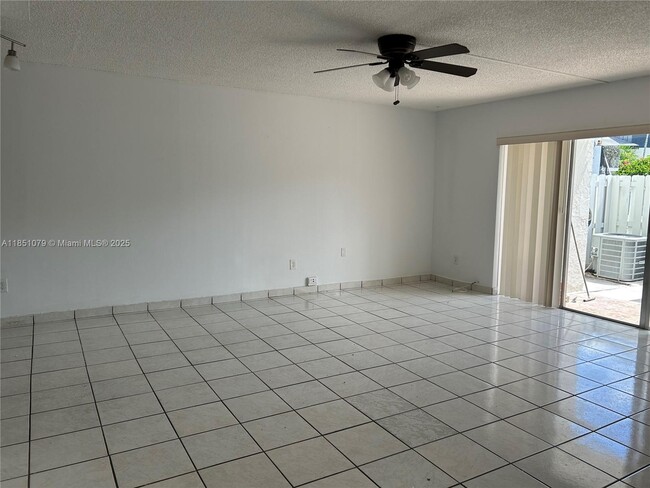Building Photo - 15431 SW 86th Terrace