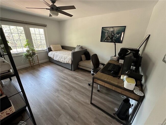 Foto del edificio - 14623 Weddington St