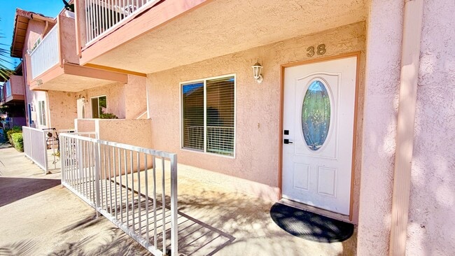 Building Photo - Lovely Downstairs, Entry-Level, End Unit Condo in the Private Diamante HOA Community of Bonsall, ...