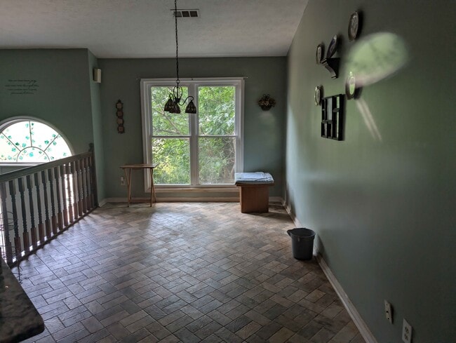 Building Photo - 5464 Hunnington Mill Dr