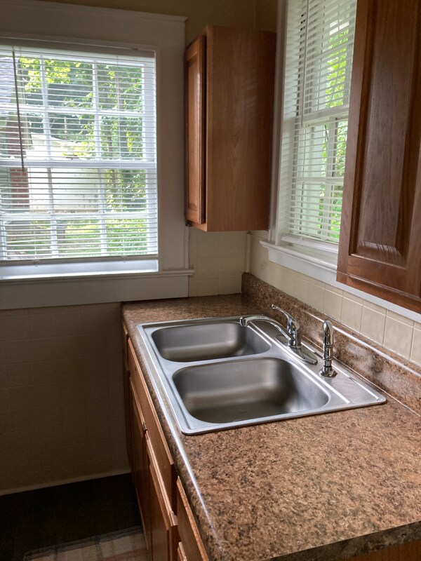 Foto del edificio - 1522 Edna Oaks Rd