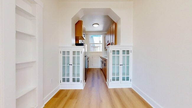 Foto del edificio - 1047 Bush St