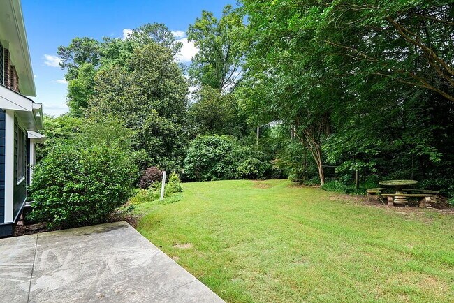 Foto del edificio - 2340 Castleridge Ct