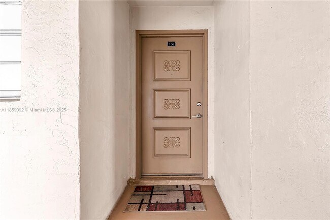 Foto del edificio - 7747 SW 86th St