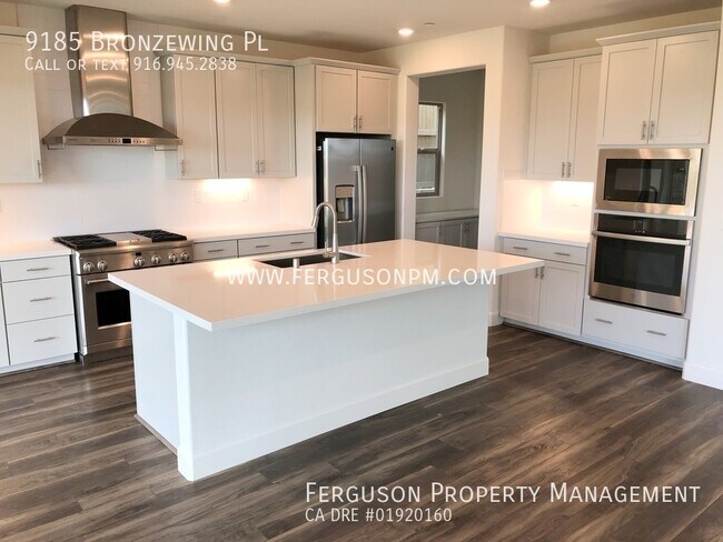 Building Photo - Super Clean Four Bedroom Solar Home in El ...