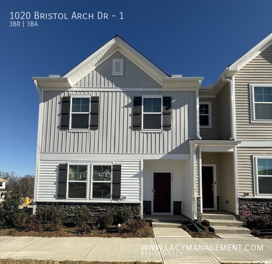 Foto principal - 1020 Bristol Arch Dr