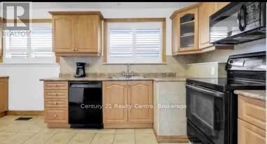 Photo du bâtiment - 36 Kimbark Dr