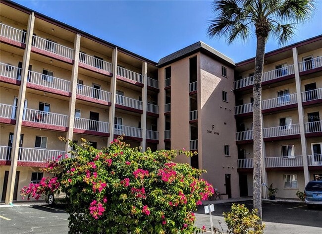 Building Photo - 3963 Lake Bayshore Dr