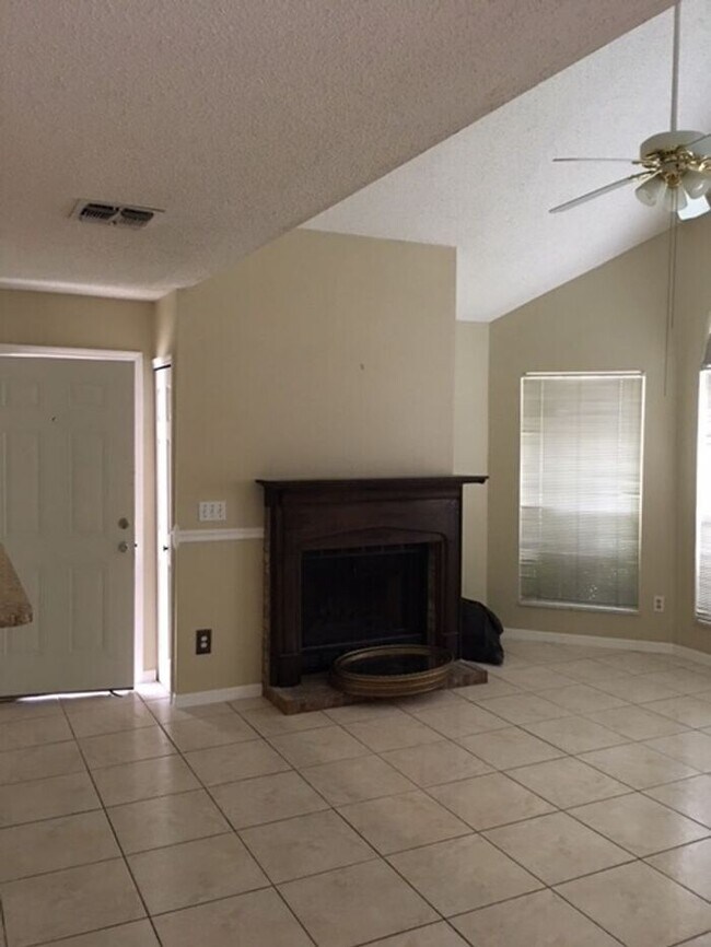 Foto del edificio - 2/2 Beutiful Condo at Hidden Springs - Dow...
