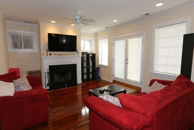 Foto del edificio - 4325 N Ashland Ave