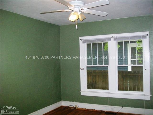 Foto del edificio - 877 Gilbert St SE