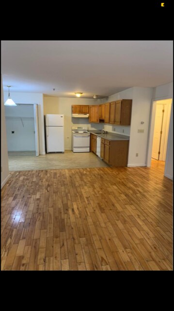 Primary Photo - 53 Smithwheel Rd