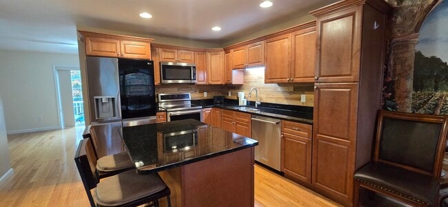 Foto del edificio - 65 Fordway Ext