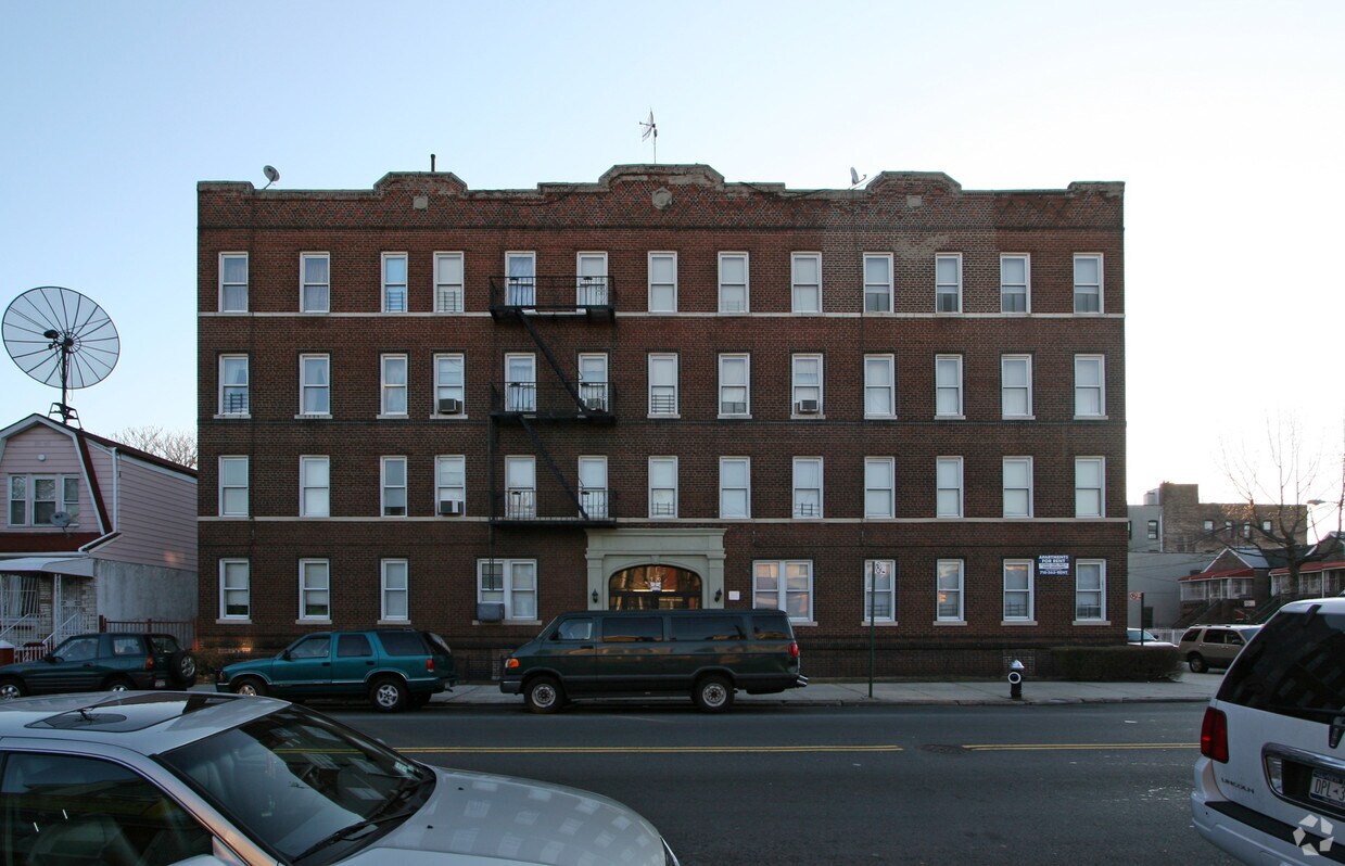 Foto principal - 4701 Snyder Ave