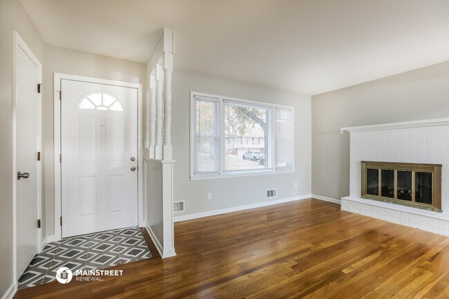 Building Photo - 14601 E 34th St S
