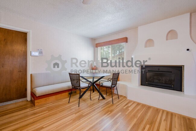 Foto del edificio - CALL US TODAY AT (505) 808-6467 TO SCHEDULE A CONVENIENT SHOWING