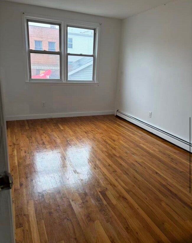 Photo - 102-19 Martense Ave Townhome