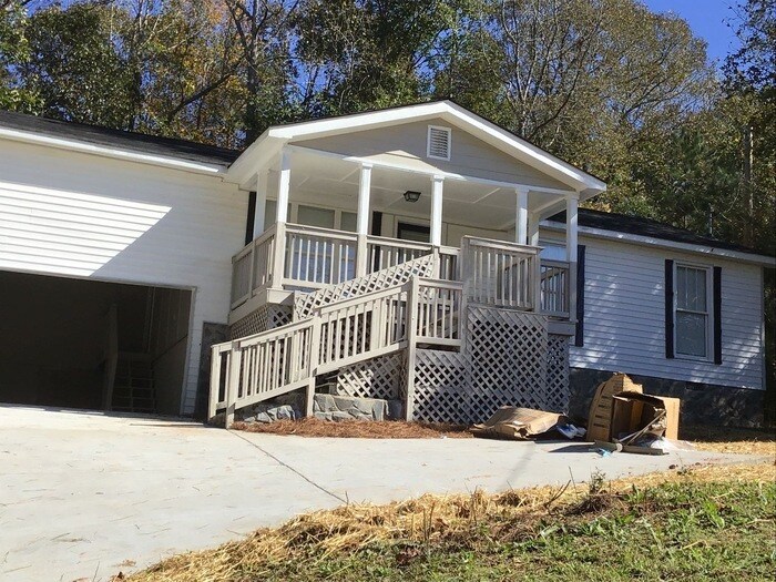 635 W Main St, Hogansville, GA 30230 House Rental in Hogansville, GA
