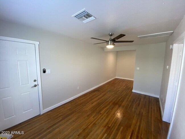 Foto del edificio - 2340 North 11th St