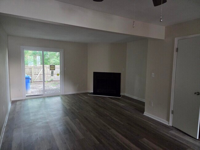 Foto del edificio - 513 Davis Street