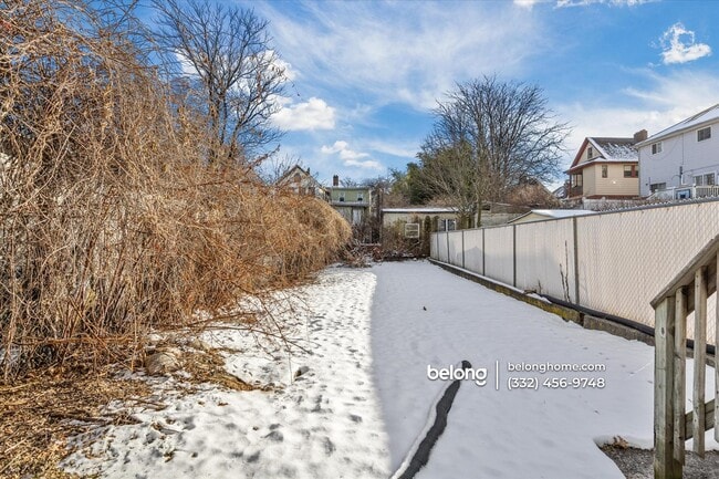 Building Photo - 18 Wayne St