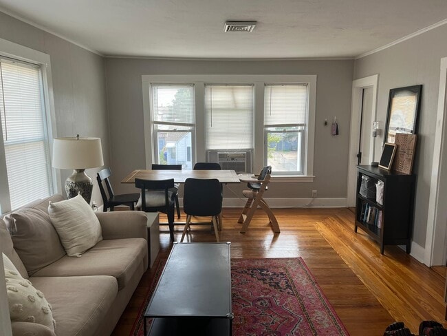 sala de estar - 224 Suffolk Ave