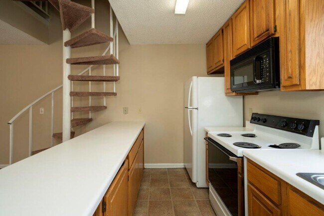 Foto del edificio - Courtyard Condominiums #08