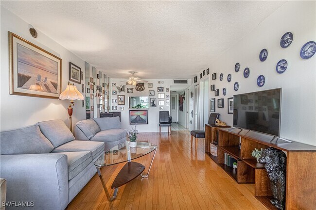 Foto del edificio - 1624 Pine Valley Dr