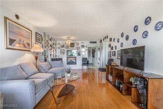 Building Photo - 1624 Pine Valley Dr