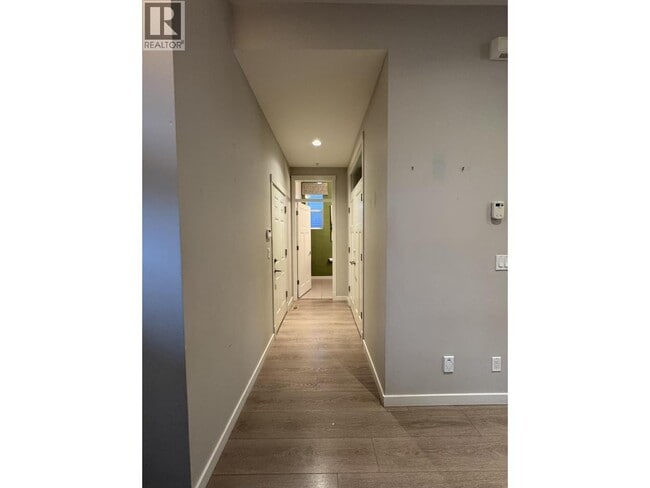 Photo du bâtiment - 24406-2112A 112a Ave