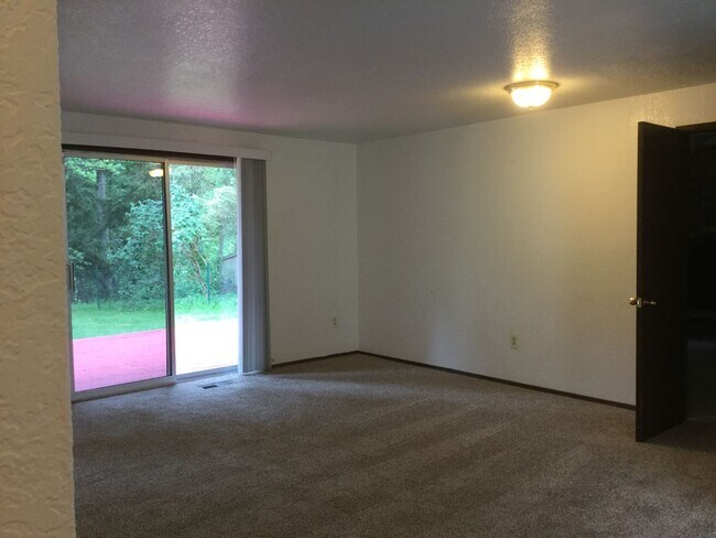 Foto del edificio - Spacious Mukilteo Rambler in Harbor Pointe – 3BR, Deck & Private Backyard