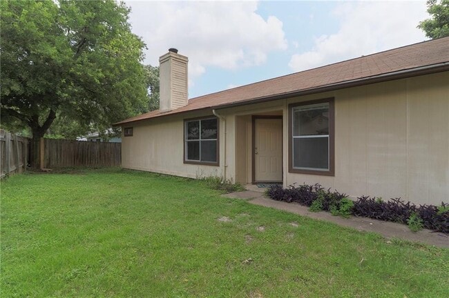 Building Photo - 5942 Kevin Kelly Pl