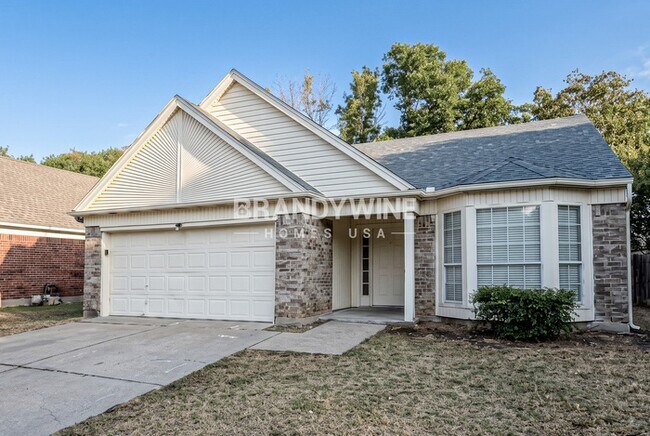 Building Photo - 2616 Harvest Moon Dr