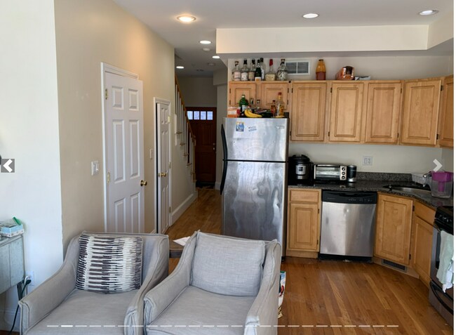 Building Photo - 10 Sewall St