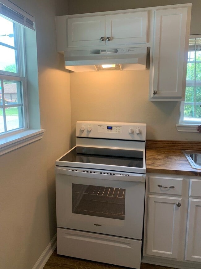 Foto del edificio - 3600 Live Oak St