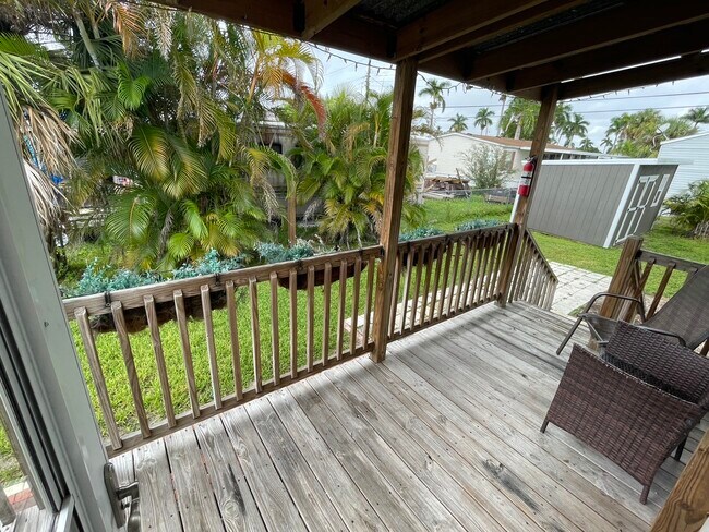 Building Photo - 12080 Hibiscus Dr