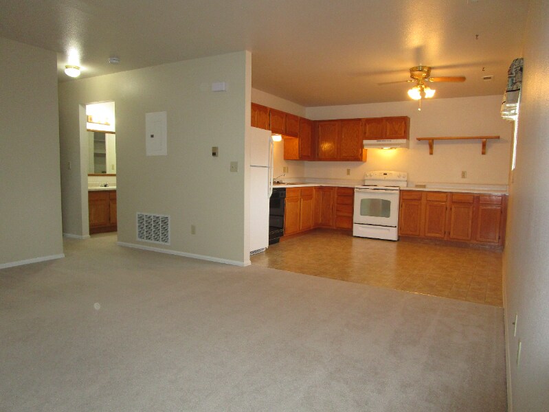 3016 Illinois Ave Unit Apt. B, Colorado Springs, CO 80907 Apartment