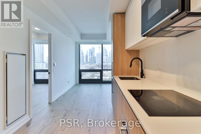 Building Photo - 35 Parliament St