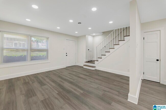 Foto del edificio - 1701 Valley Ave