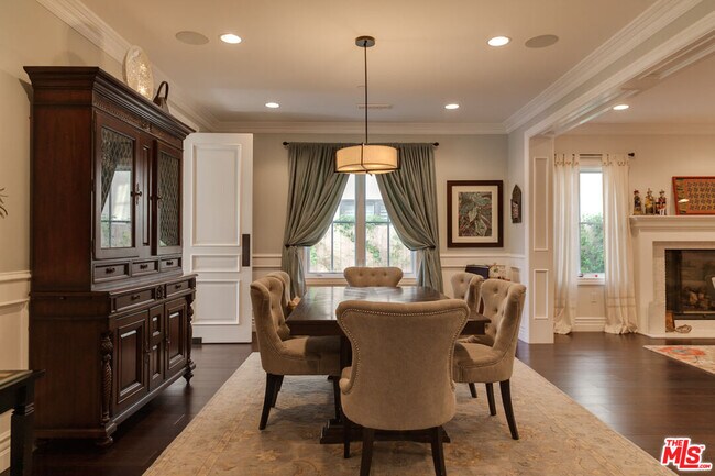 Foto del edificio - 3217 Greenfield Ave