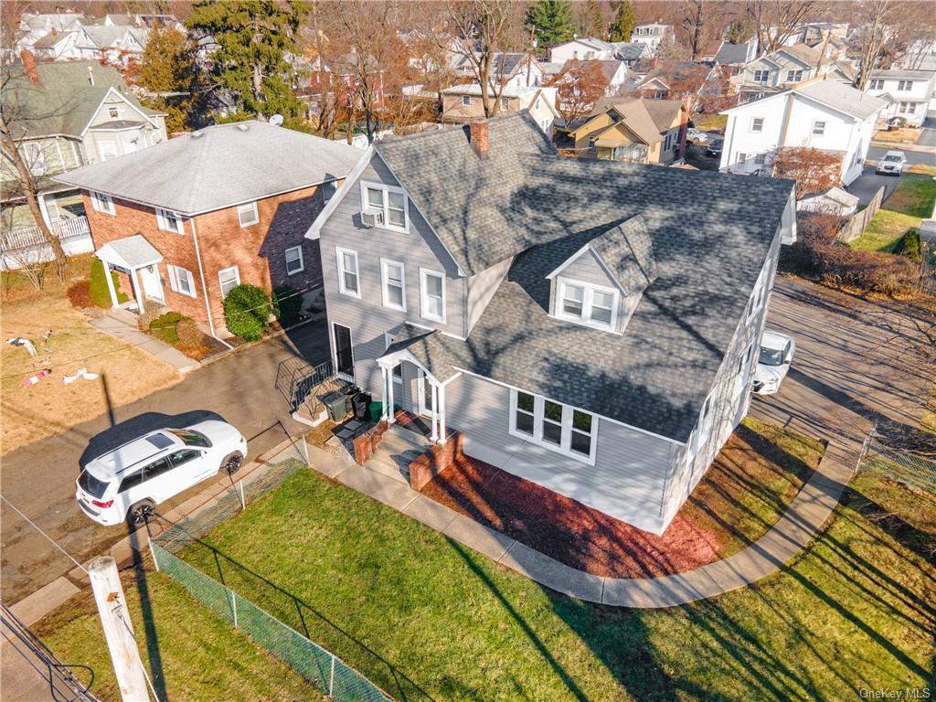 Primary Photo - 134 Washington Ave