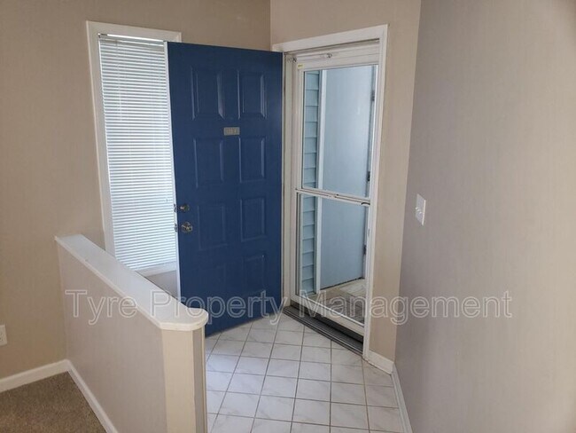 Building Photo - 120 Breezewood Dr